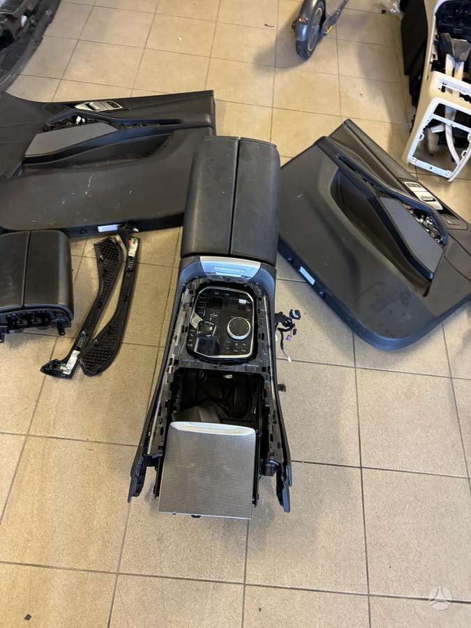 BMW X5 salono detalės