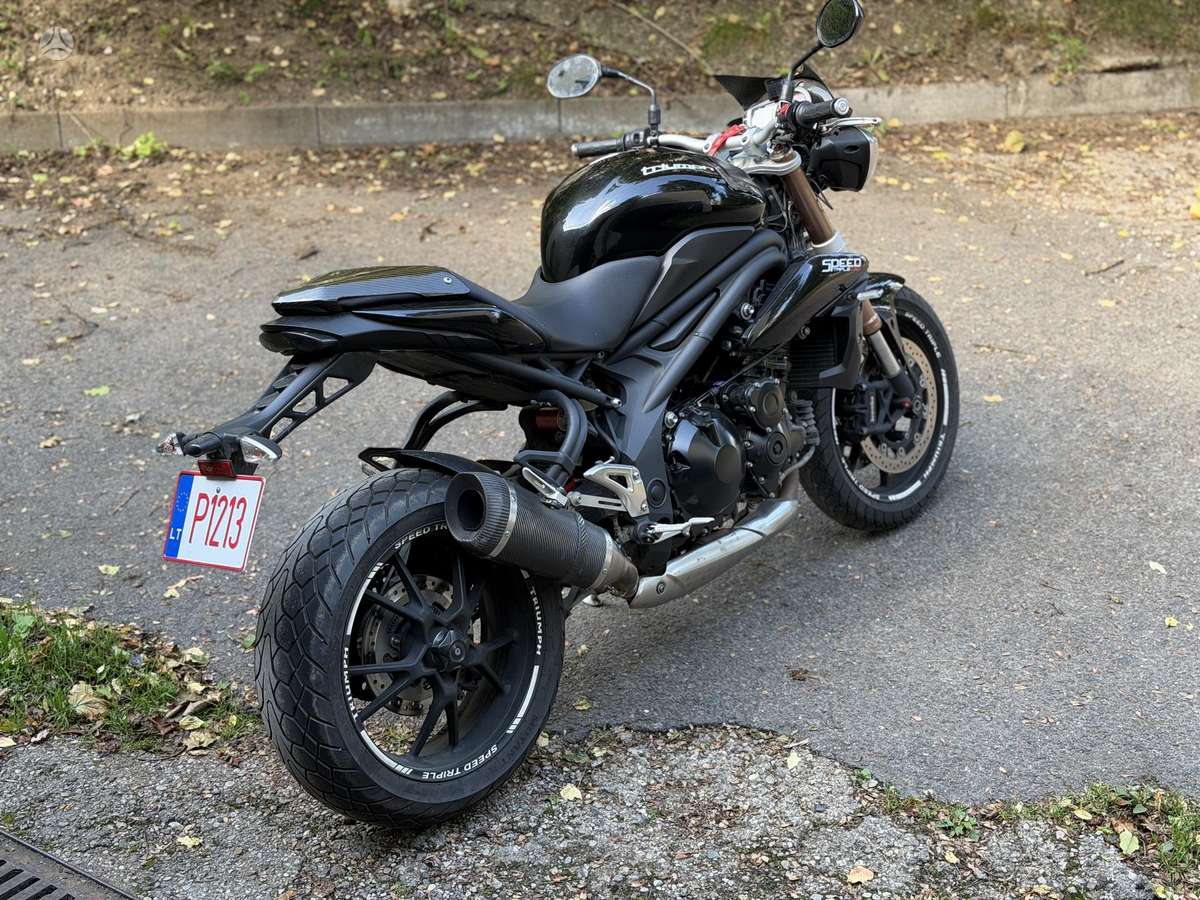 Triumph Speed Triple 1050cc, street / classic