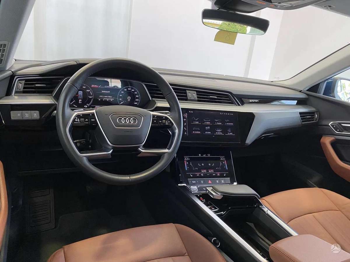 Audi e-tron, 95 кВт·ч, Внедорожник / Кроссовер