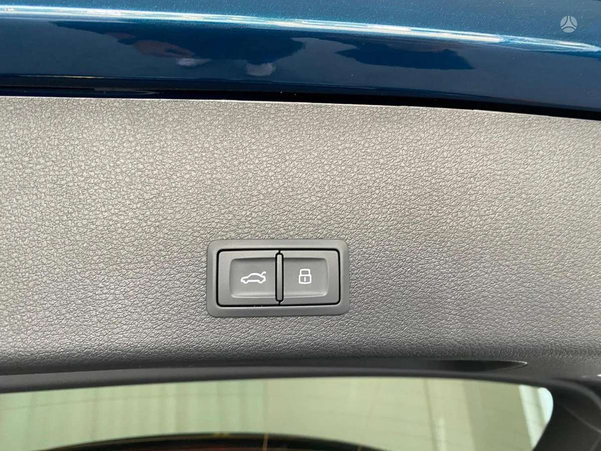 Audi e-tron, 95 kWh, off-road / crossover