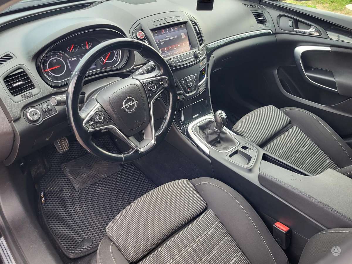 Opel Insignia, 1.6 l., Универсал