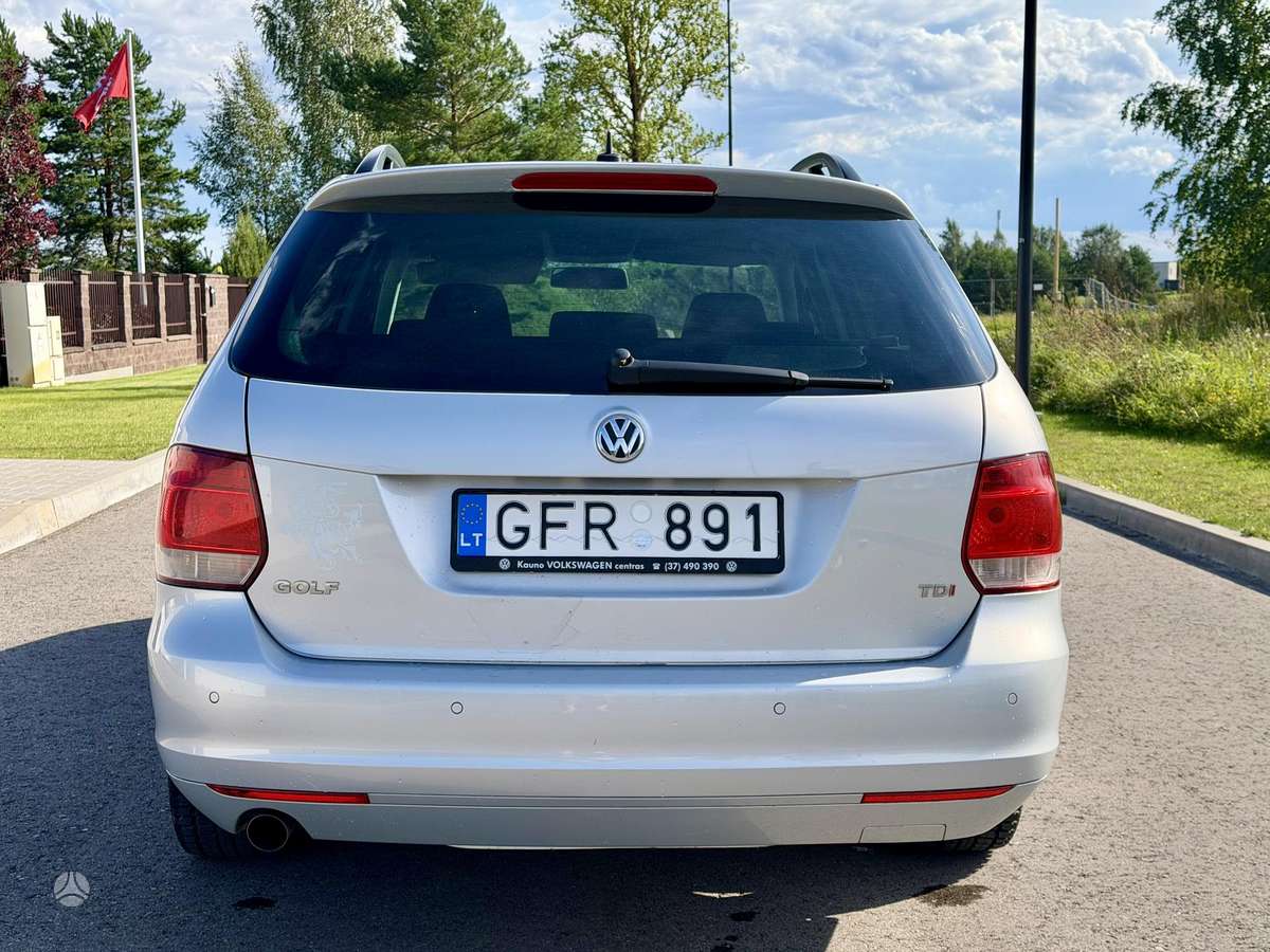 Volkswagen Golf - 4