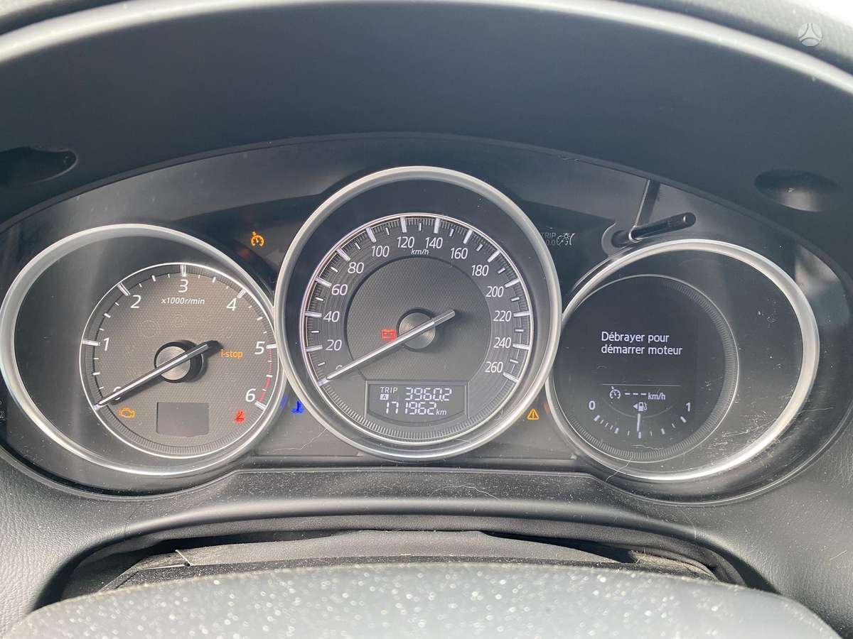 Mazda CX-5, 2.2 l., off-road / crossover
