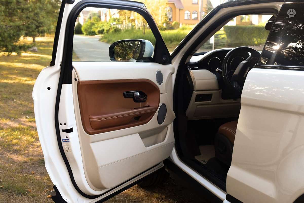 Land Rover Evoque, 2.2 l., Внедорожник / Кроссовер