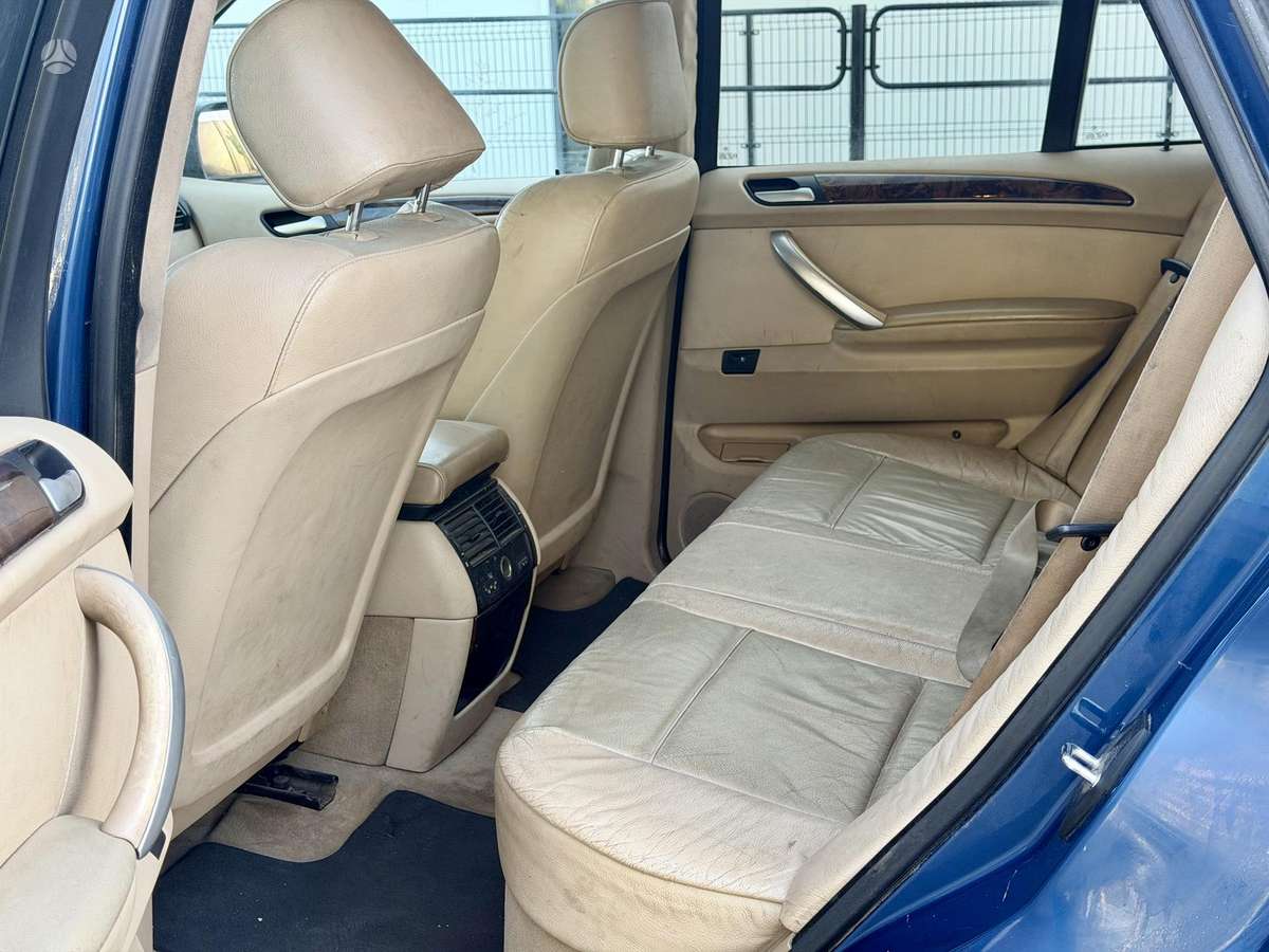 BMW X5, 2.9 l., off-road / crossover