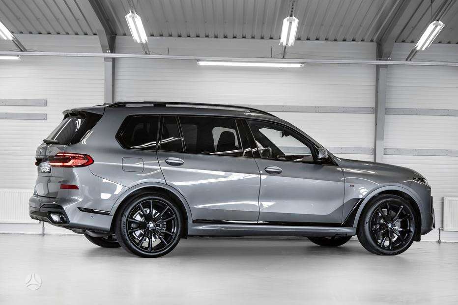 BMW X7, Внедорожник / Кроссовер