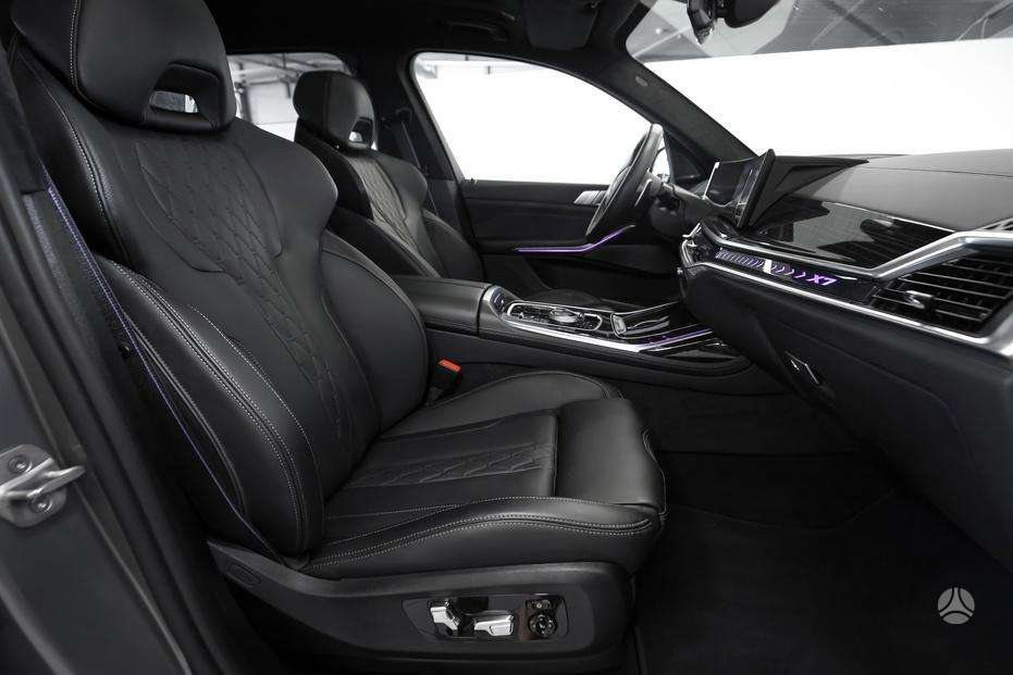 BMW X7, Внедорожник / Кроссовер