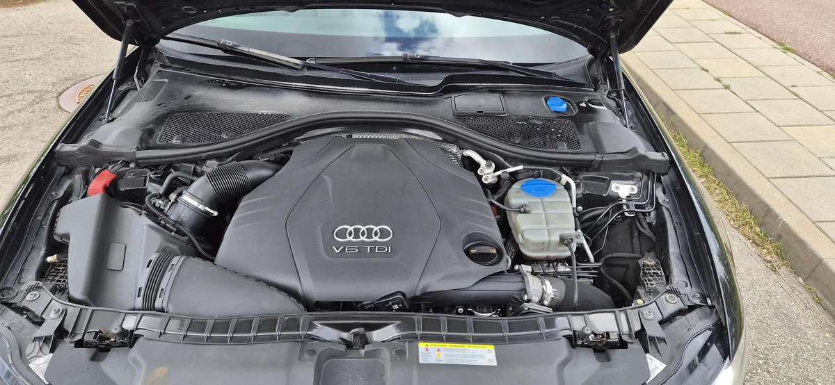 Audi A6, 3.0 l., Седан