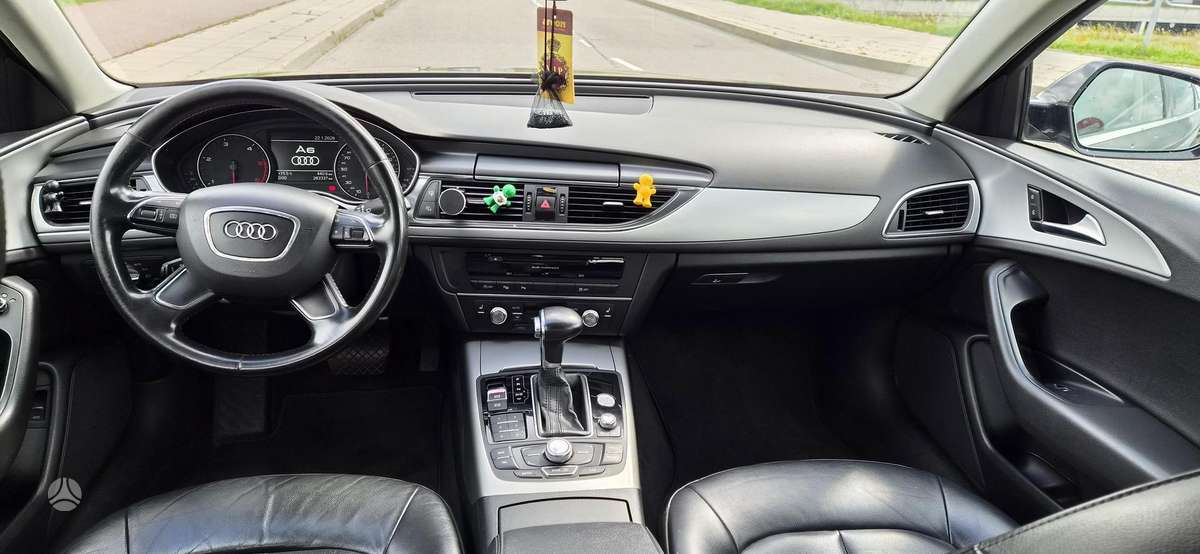 Audi A6, 3.0 l., Седан