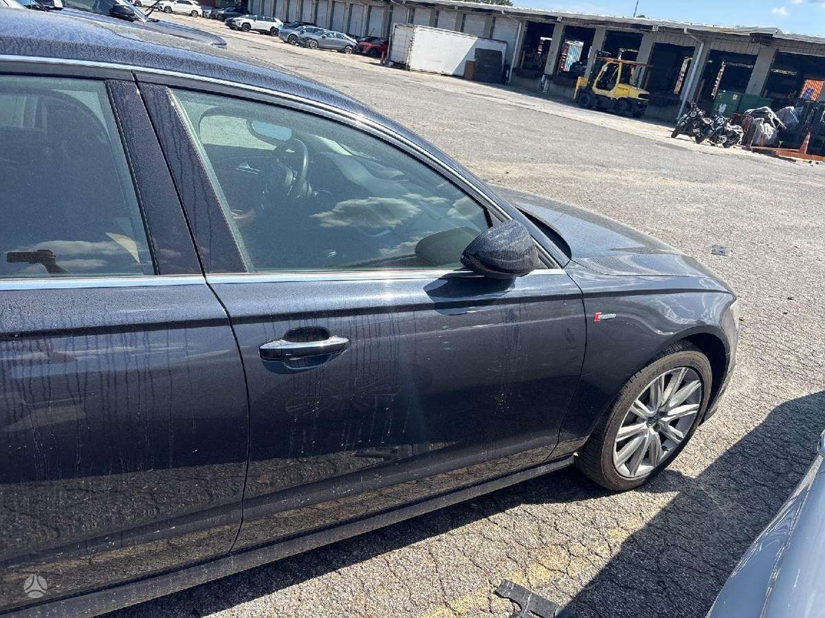 Audi A6, 3.0 l., Седан