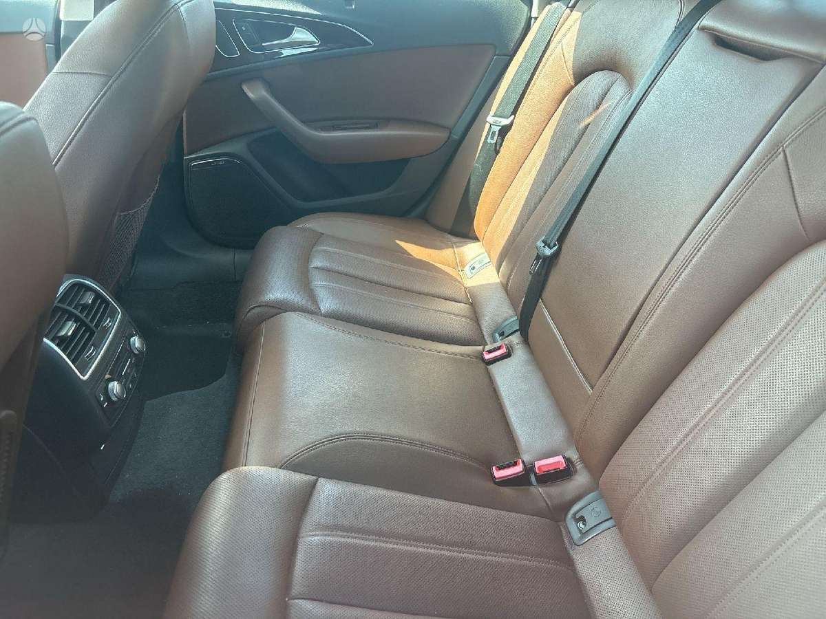 Audi A6, 3.0 l., saloon / sedan