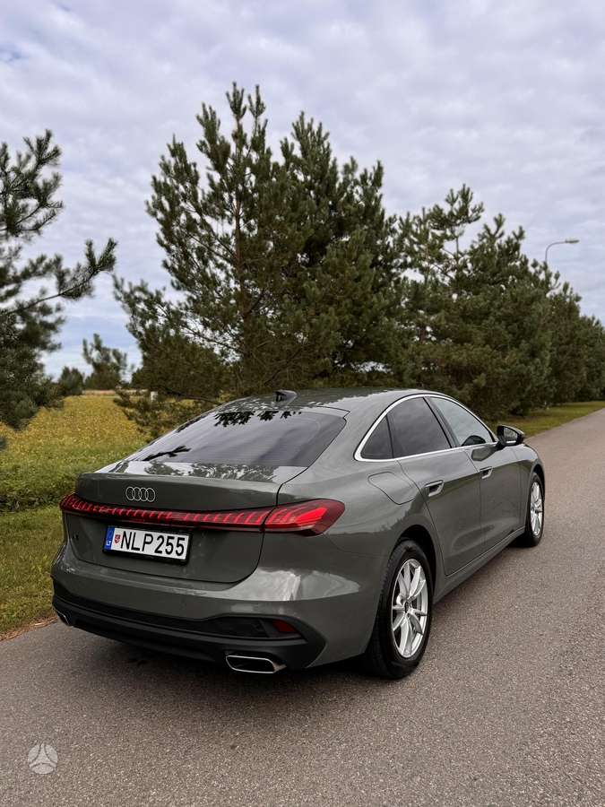 Audi A5, 2.0 l., Седан
