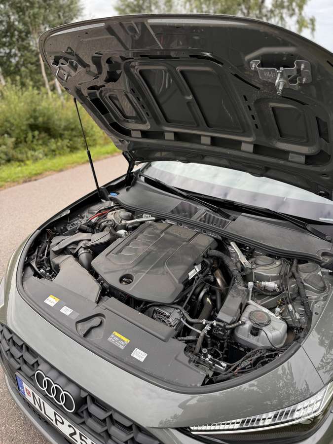 Audi A5, 2.0 l., Седан