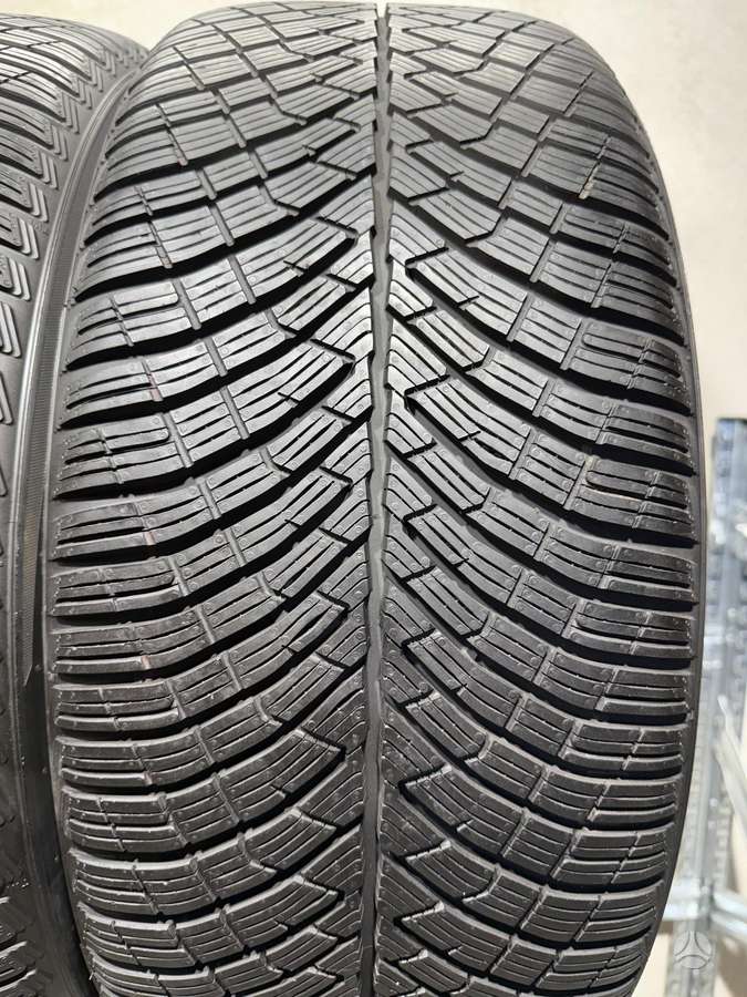 Pirelli PZero winter2//2024m, winter 255/45 R20