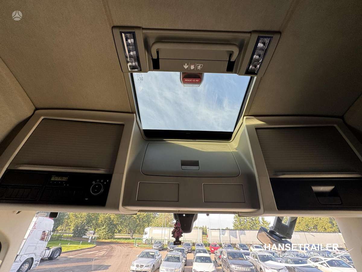 Volvo FH VEB+, double sleeper