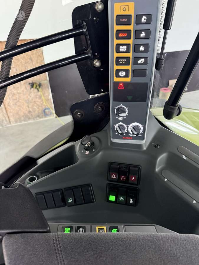 Claas Axion 960 CMATIC, тракторы