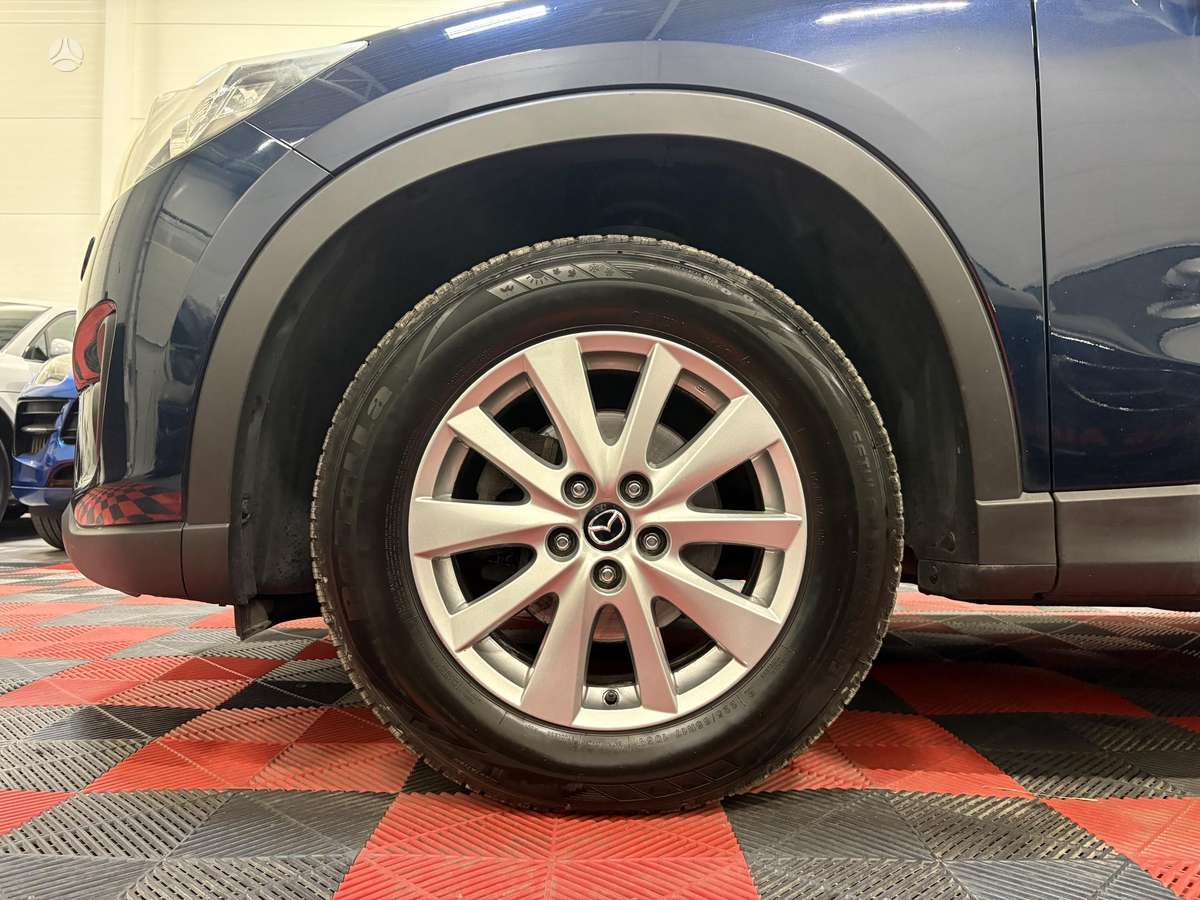 Mazda CX-5, 2.2 l., off-road / crossover