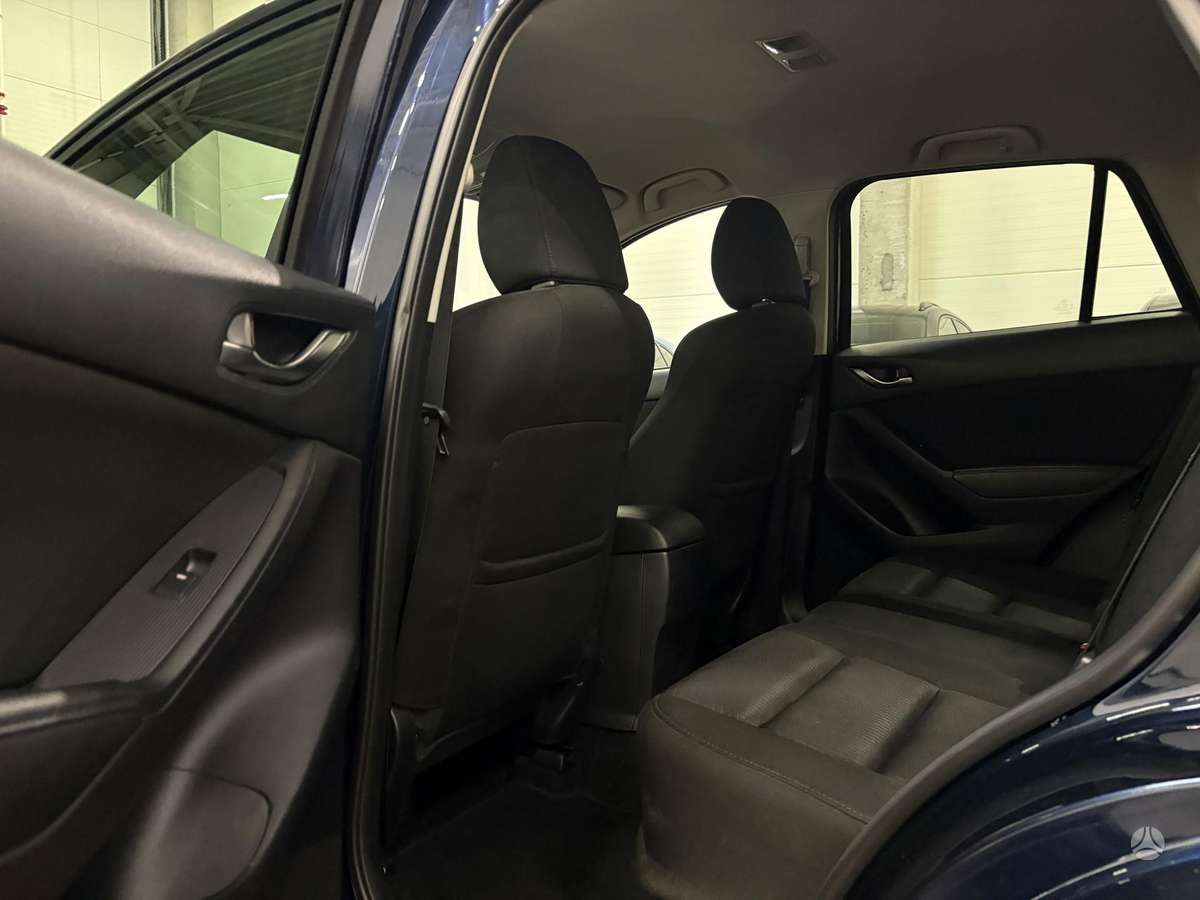 Mazda CX-5, 2.2 l., off-road / crossover