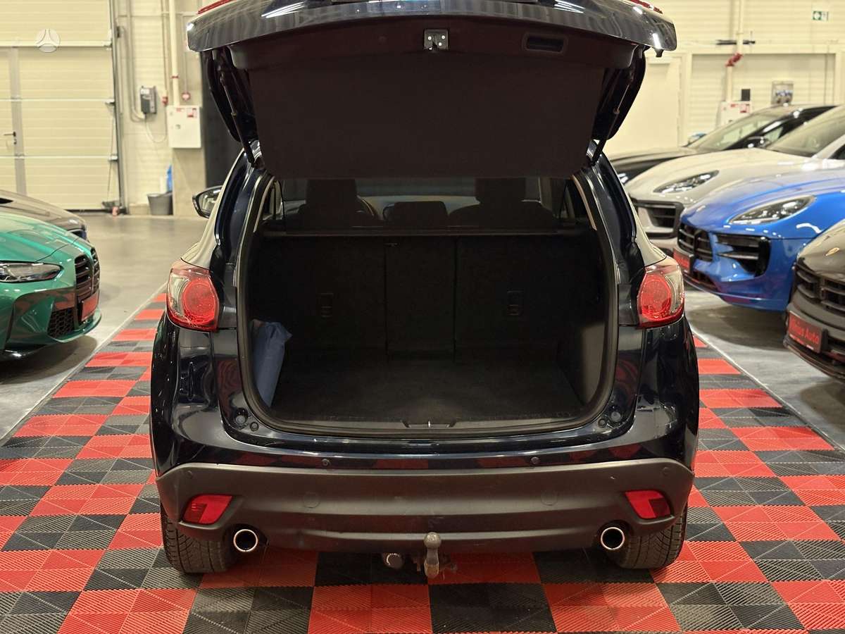 Mazda CX-5, 2.2 l., off-road / crossover
