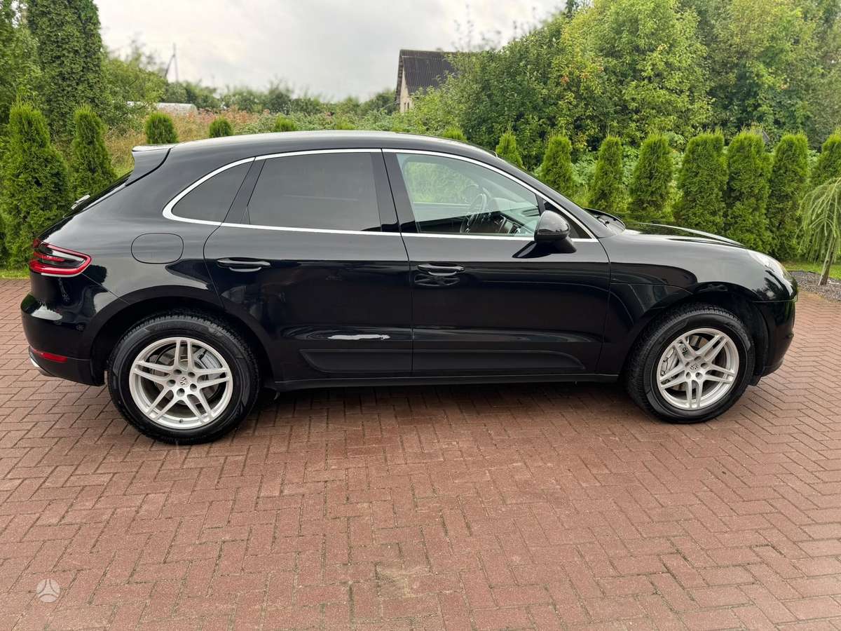 Porsche Macan - 4