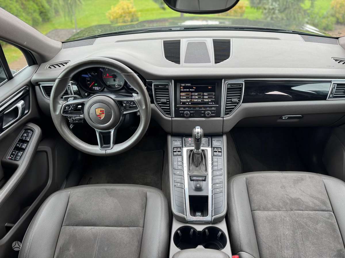 Porsche Macan - 9