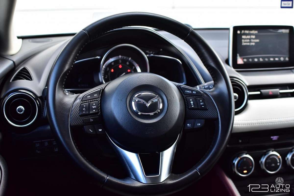 Mazda CX-3, 2.0 l., off-road / crossover