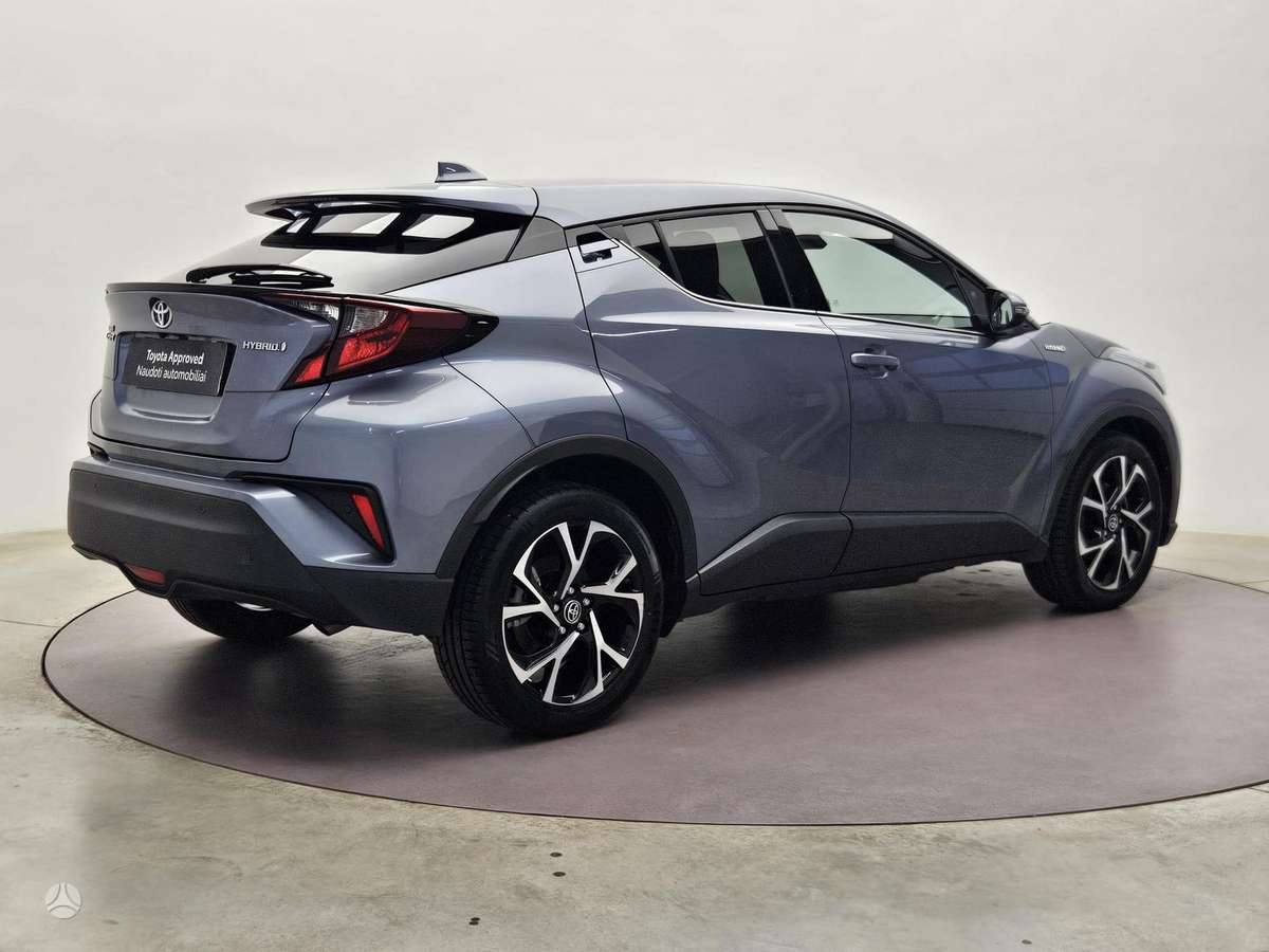 Toyota C-HR - 8