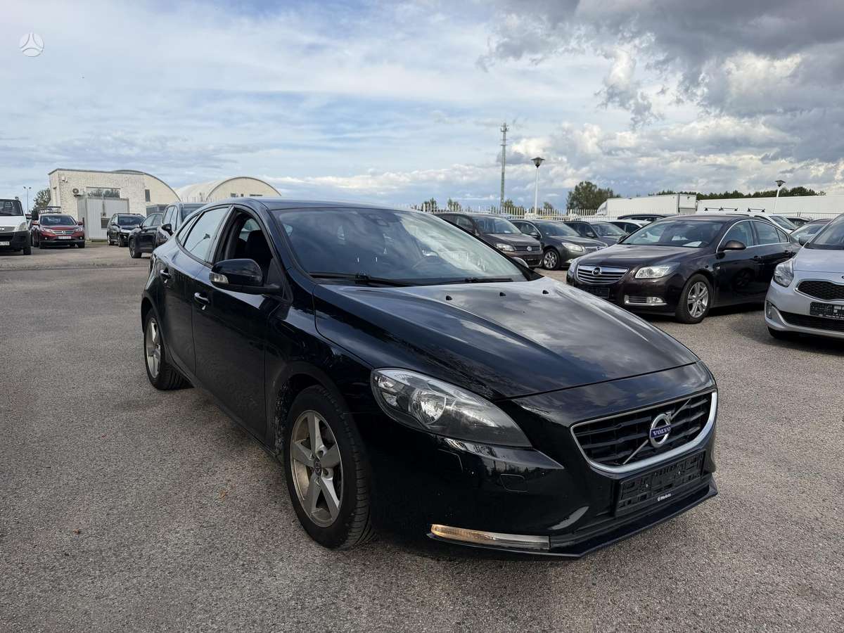 Volvo V40, 1.6 l., Хэтчбек