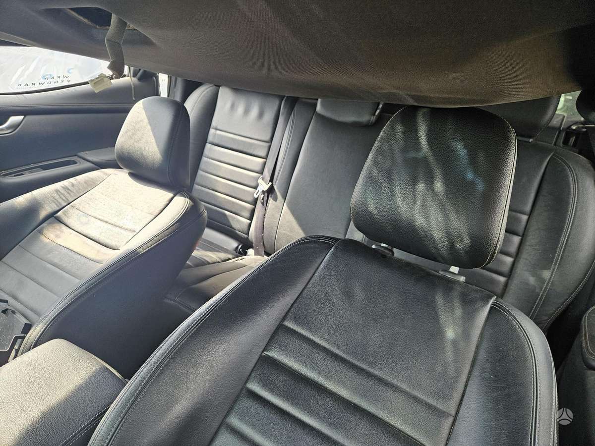Mercedes-Benz X350