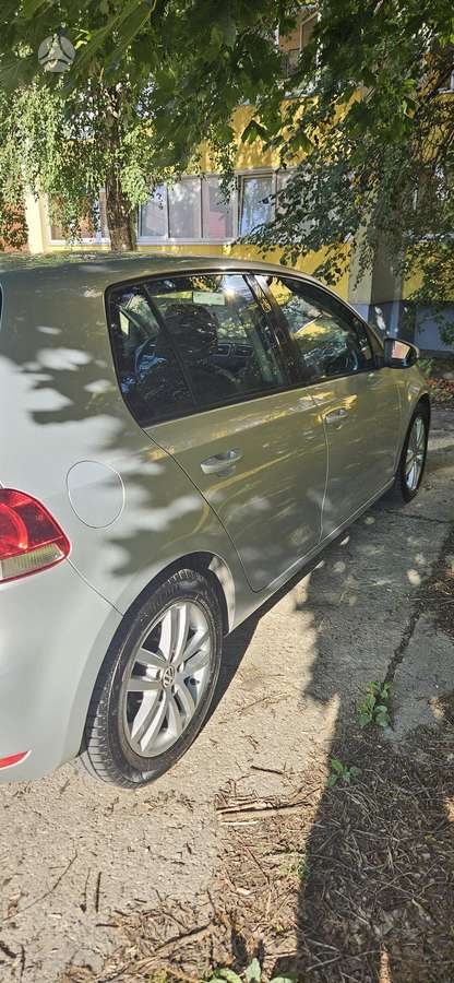 Volkswagen Golf - 4