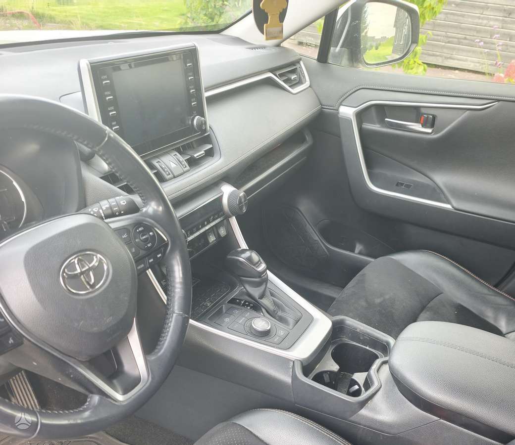 Toyota RAV4 - 3