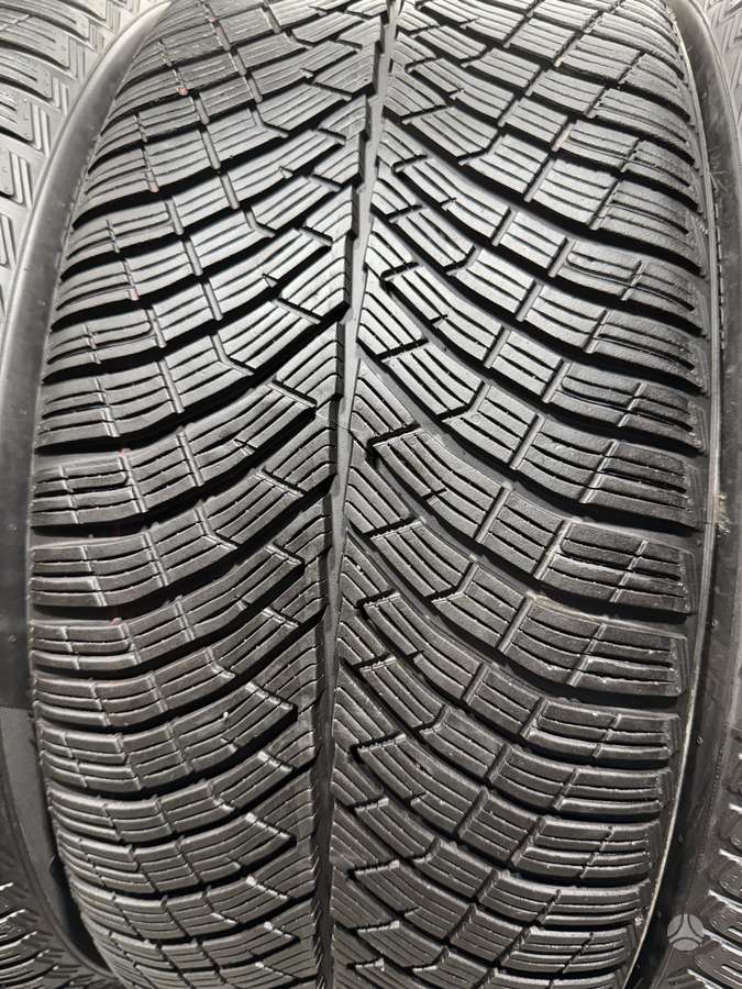 Pirelli PZero winter2/2024m, žieminės 255/45 R20