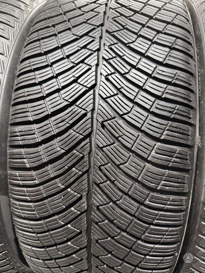 Pirelli PZero winter2/2024m, зимние 255/45 R20