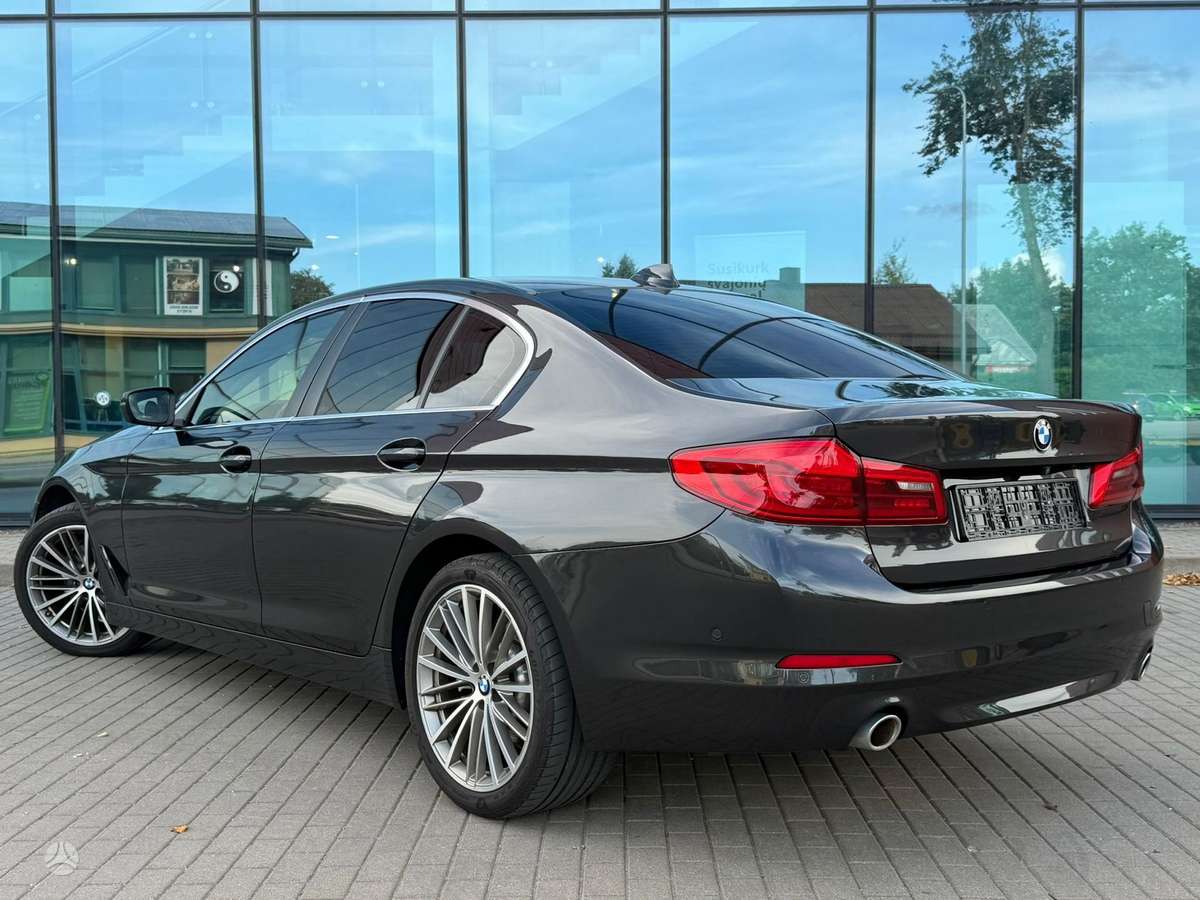 BMW 520, 2.0 l., Седан
