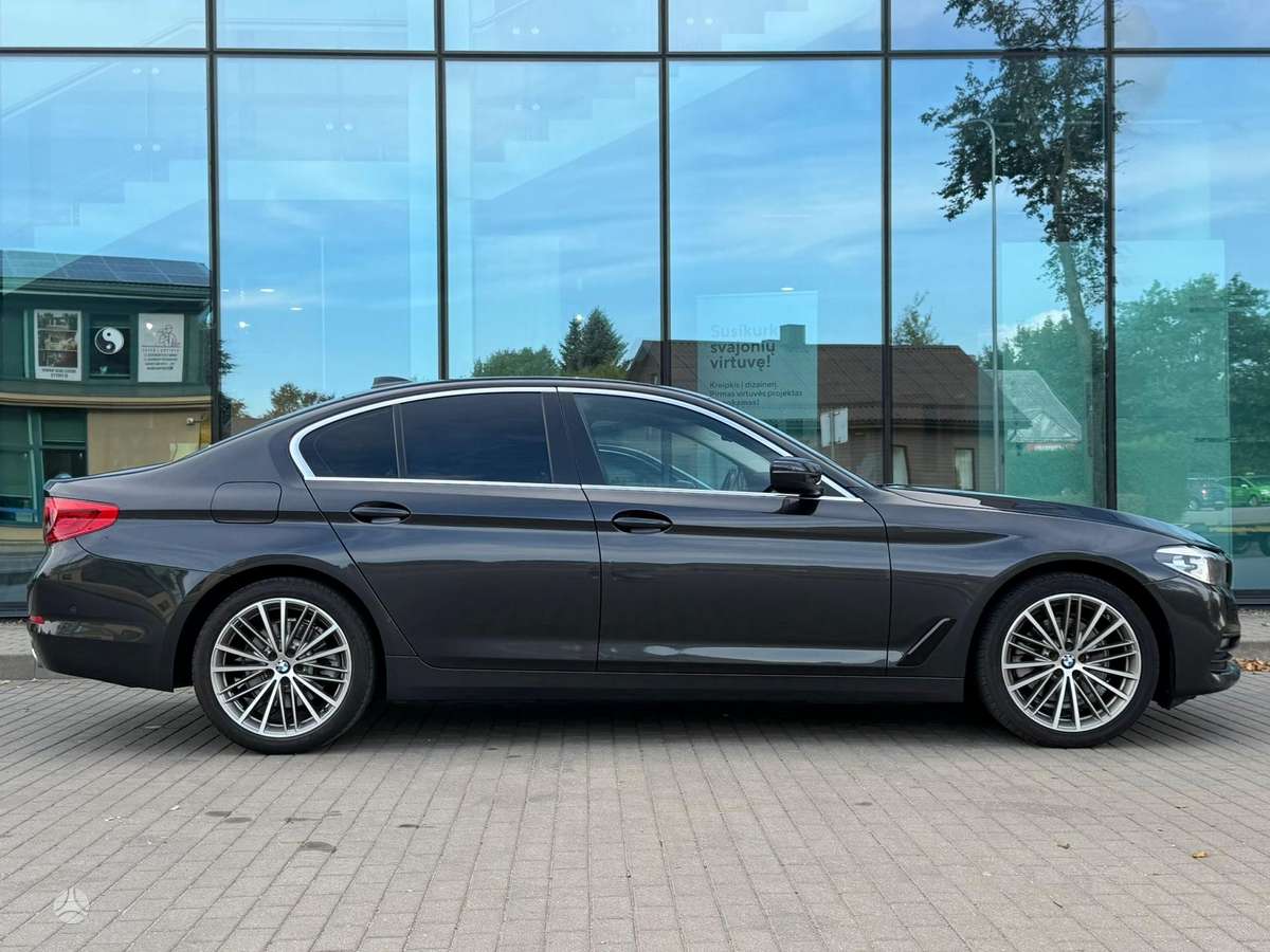 BMW 520, 2.0 l., Седан