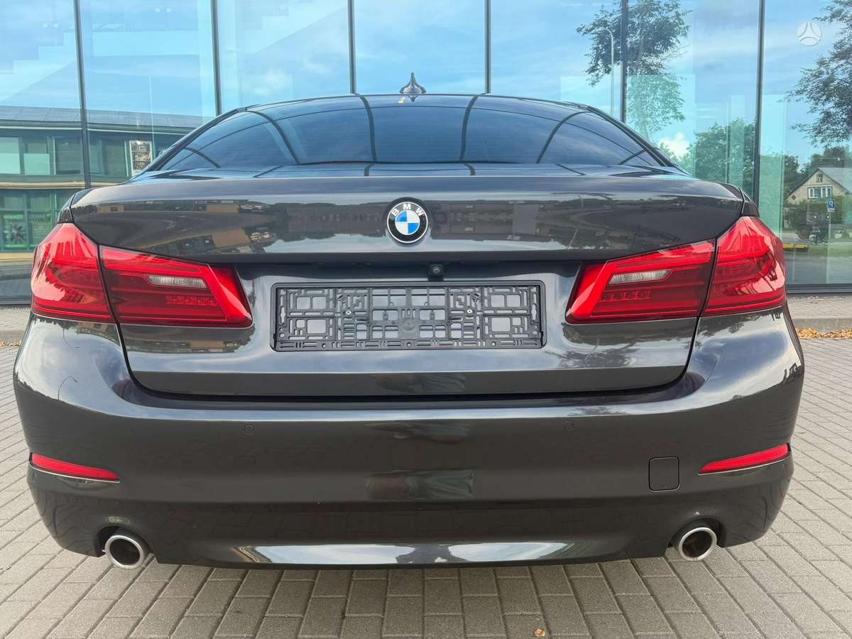 BMW 520, 2.0 l., Седан