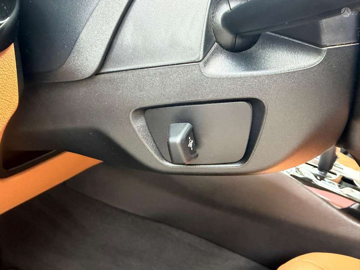 BMW 520, 2.0 l., Седан
