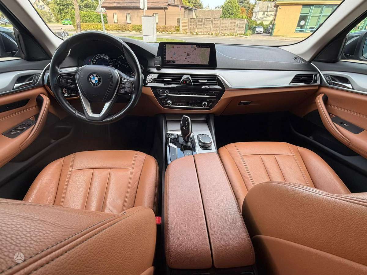 BMW 520, 2.0 l., Седан