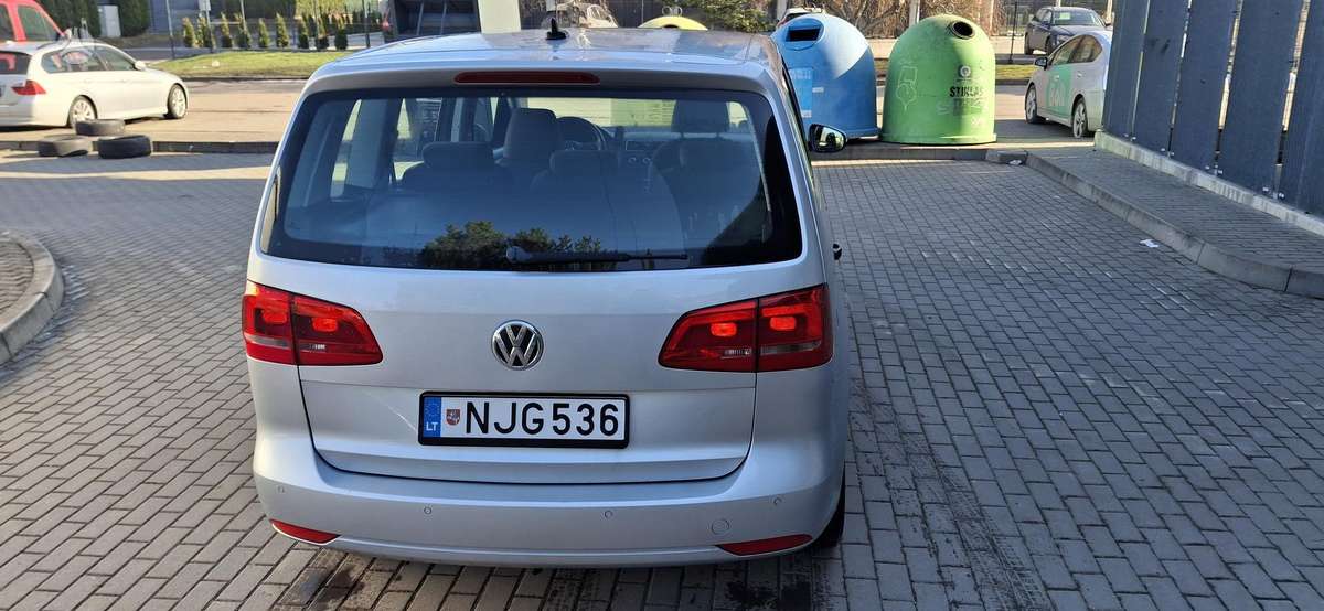 Volkswagen Touran - 7