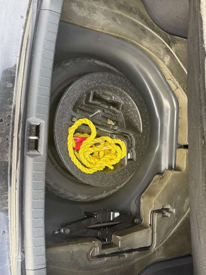 Toyota Avensis - 5