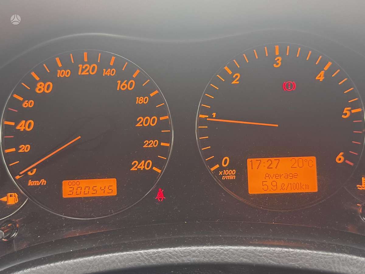 Toyota Avensis - 6