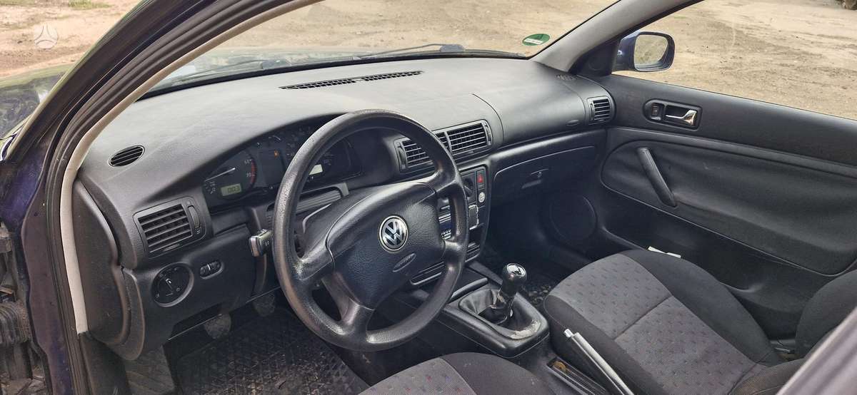 Volkswagen Passat - 7