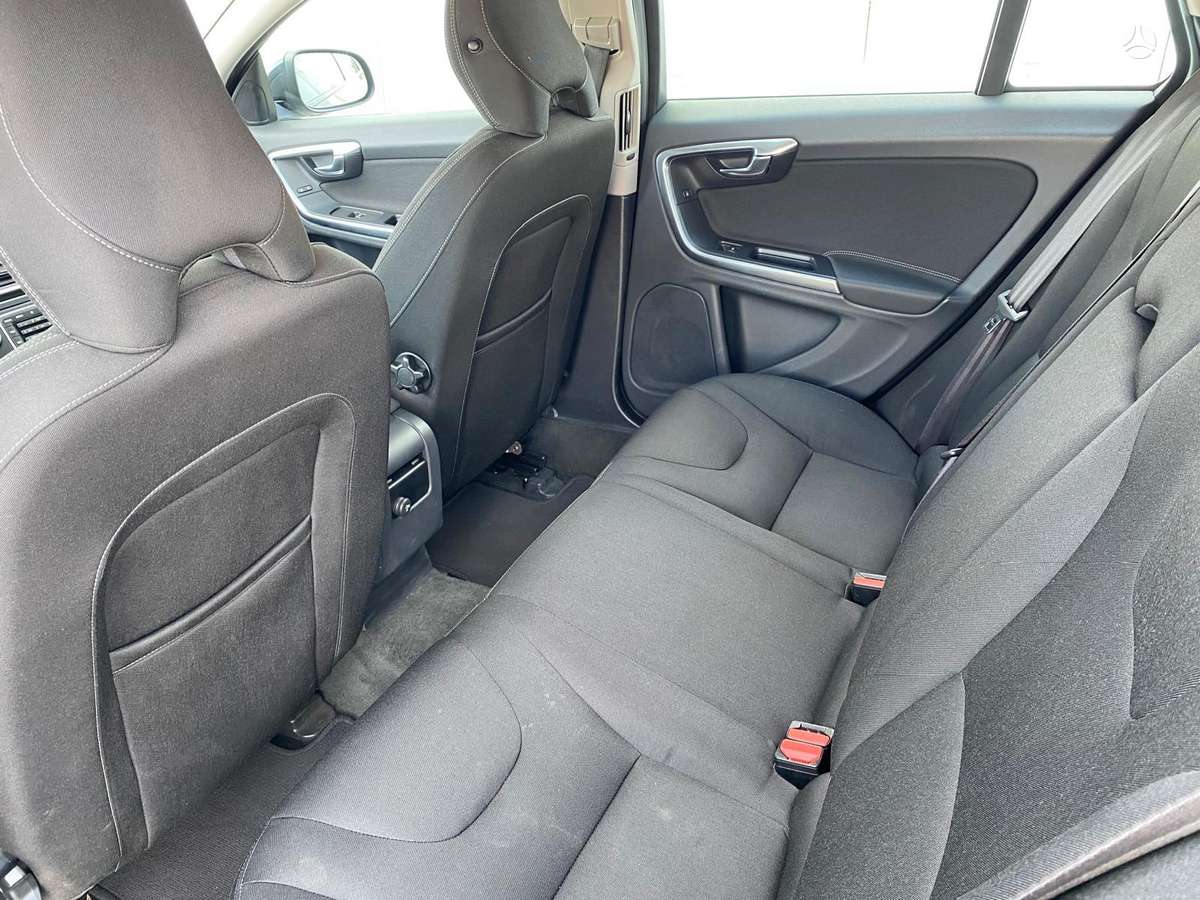 Volvo V60, 2.0 l., Универсал