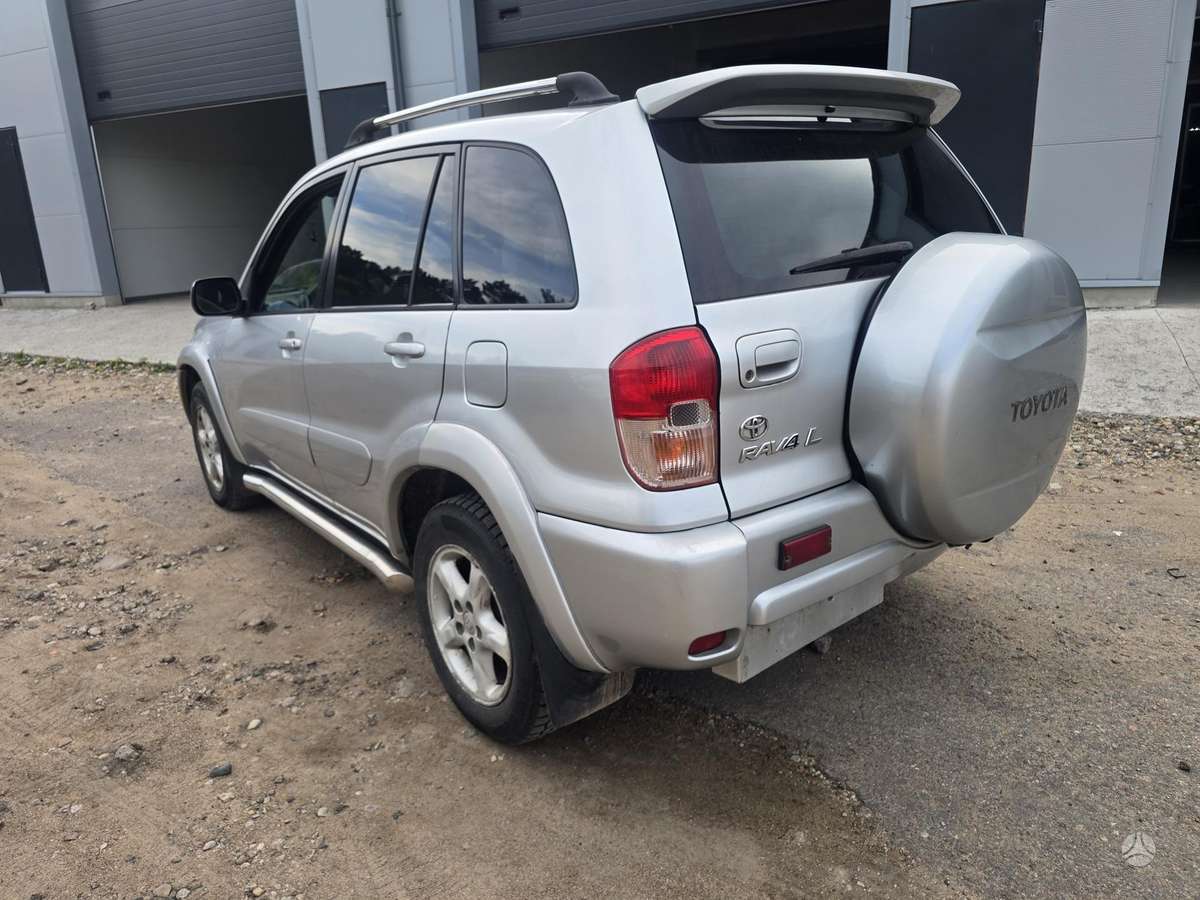 Toyota RAV4 - 2