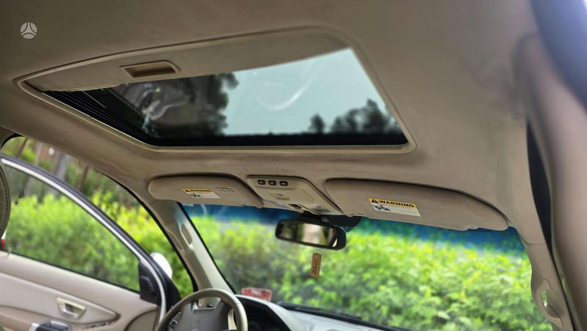 Volvo XC90 - 11