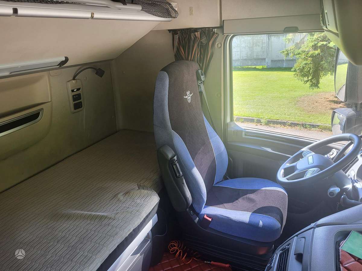 DAF XF480, 2 спальных места