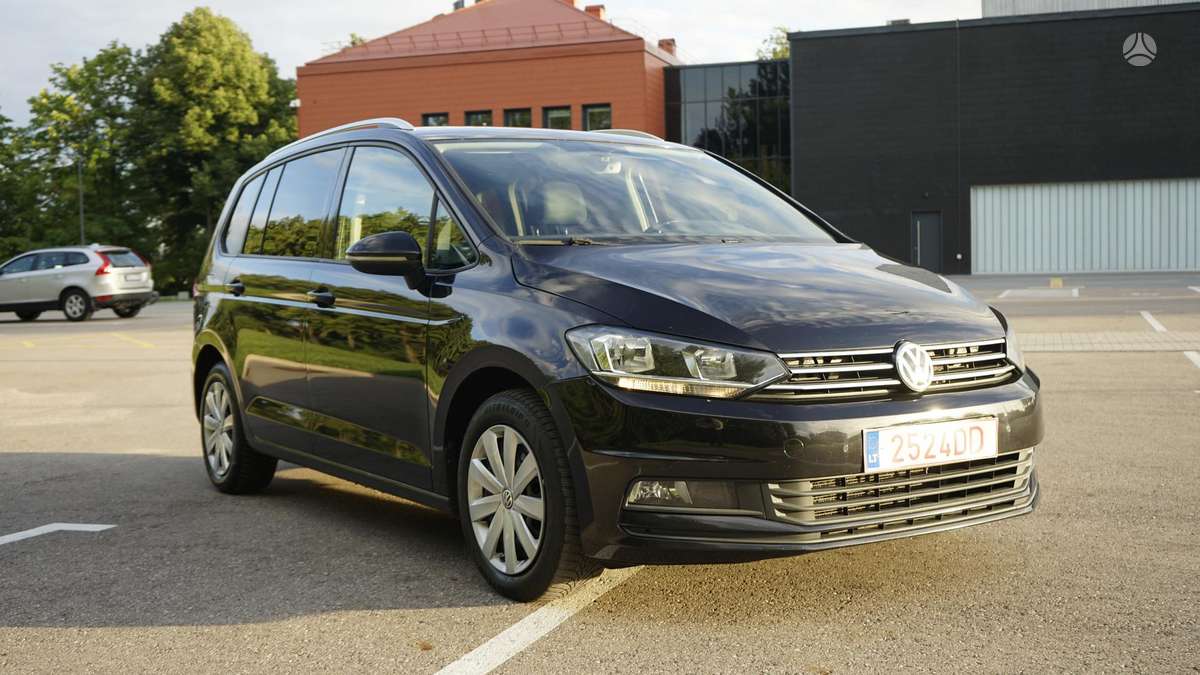 Volkswagen Touran - 3