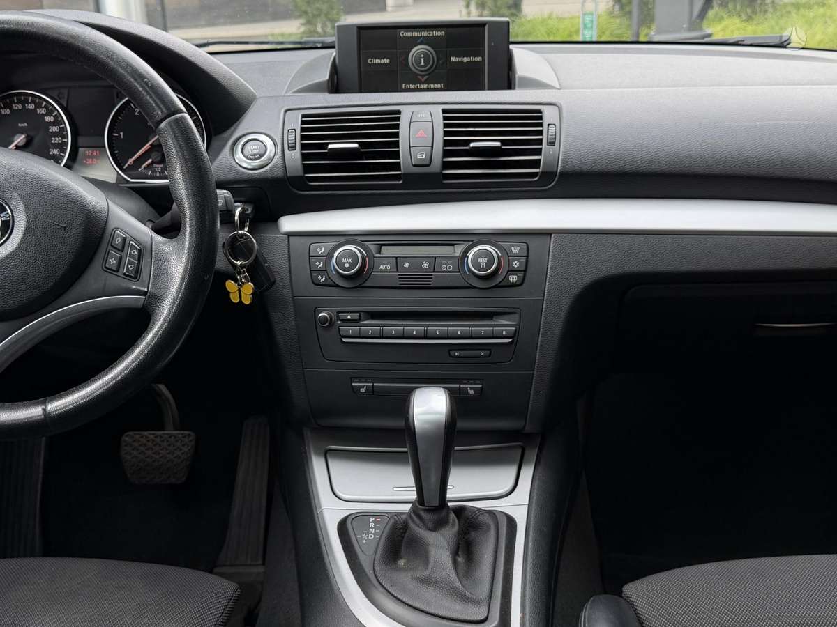 BMW 120, 2.0 l., Хэтчбек