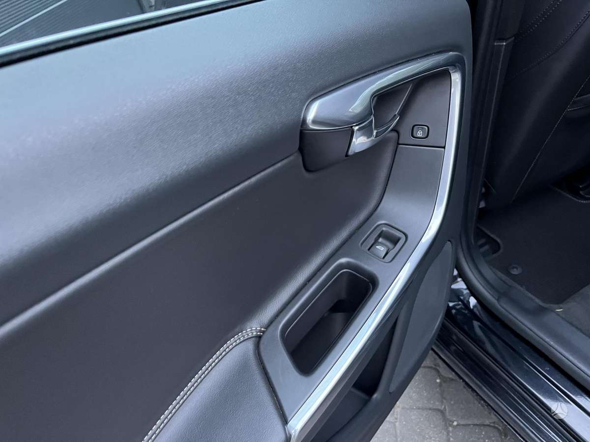 Volvo S60, 2.0 l., Седан