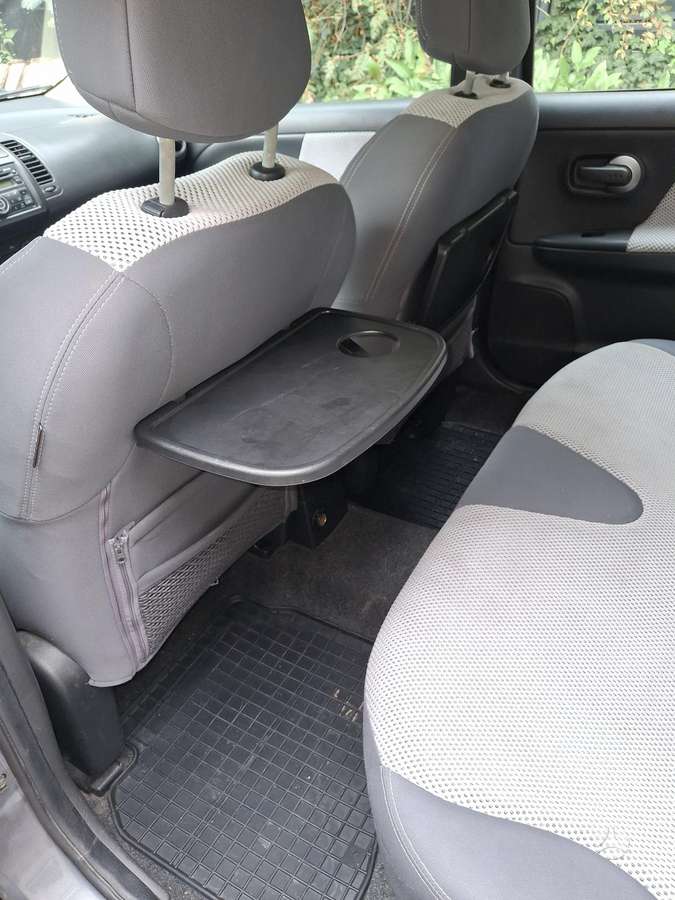 Nissan Note, 1.6 l., hatchback